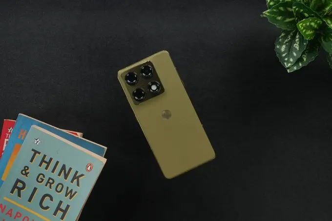 Motorola Signature 2026