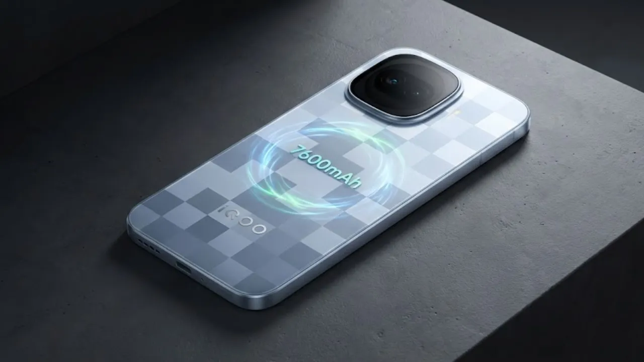 iQOO 15R compact smartphone with 7600mAh battery held in hand - Technician Review